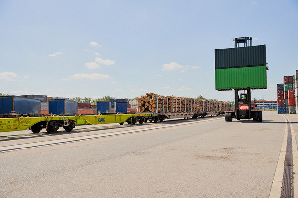 GATX Railcar Availability: New freight railcar investments